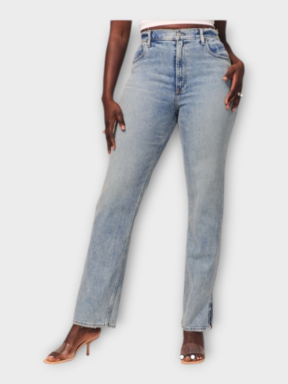 Abercrombie & Fitch Ultra High Rise 90’s Straight Split Hem Jean Size 27/4